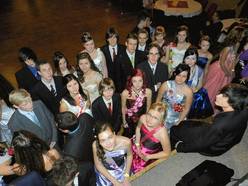 SLAVNOSTNÍ VĚNEČEK - 7. 12. 2013