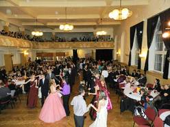 SLAVNOSTNÍ VĚNEČEK - 7. 12. 2013