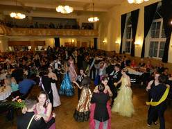 SLAVNOSTNÍ VĚNEČEK MALÝCH TANEČNÍCH KURZŮ - HRÁDEK 2014
